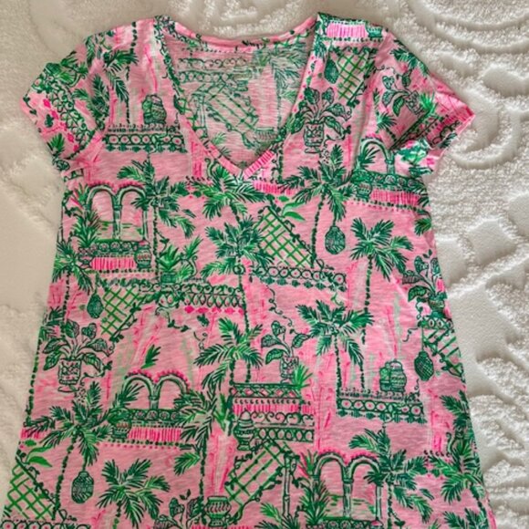 Lilly Pulitzer Short Sleeved Top - Picture 1 of 3